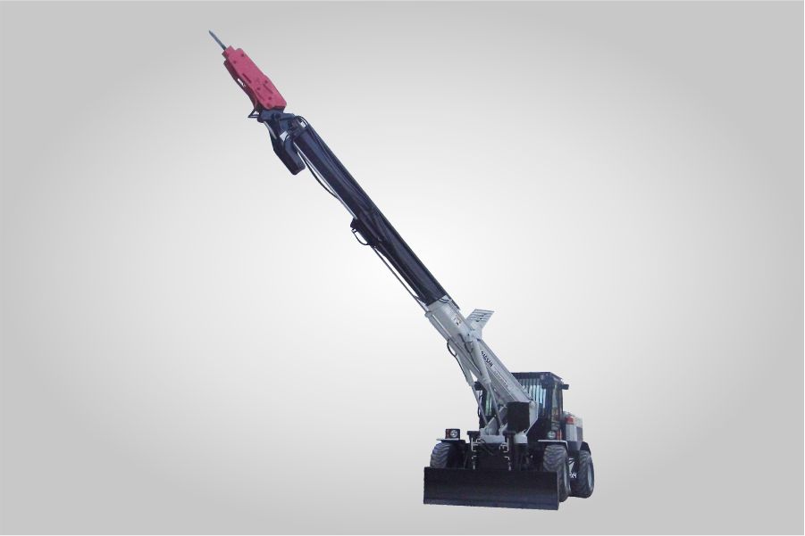 TMK 115 TELESKOPİK YÜKLEYİCİ